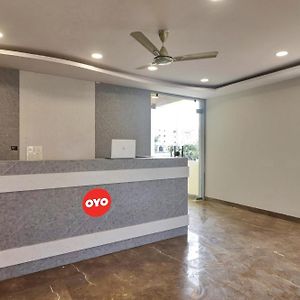 Hotel O Gs International Near Anu Wine Shop
